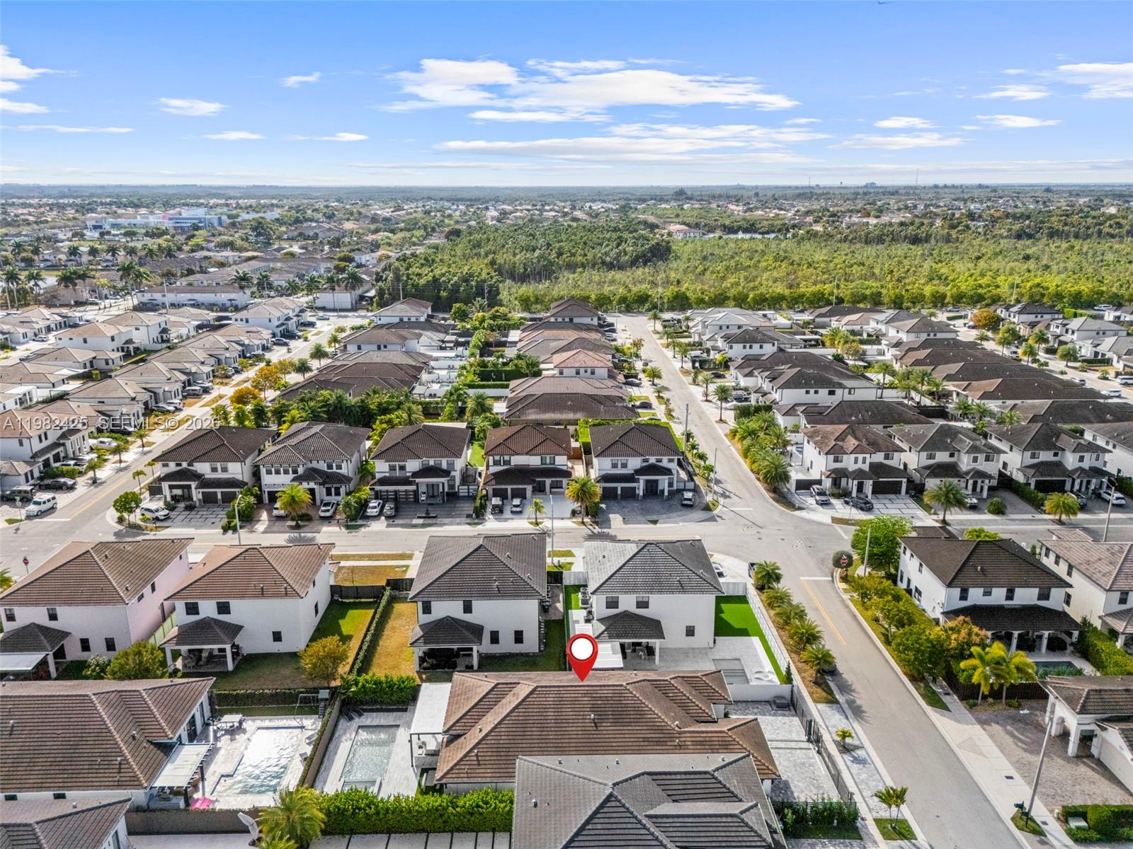 CORAL WAY BY LUXCOM - Residential