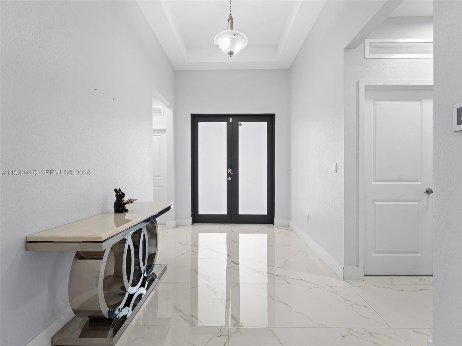 CORAL WAY BY LUXCOM - Residential