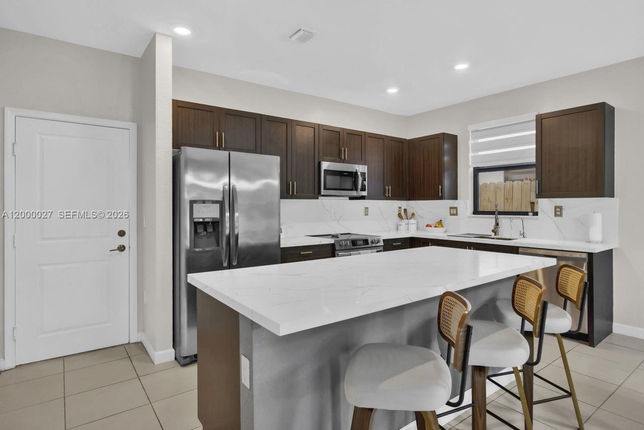 S ALLAPATTAH GARDENS - Residential