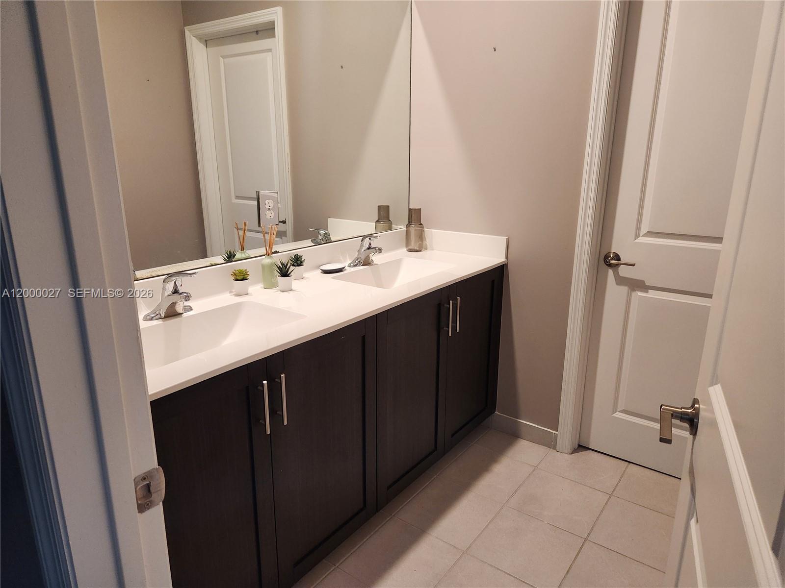 S ALLAPATTAH GARDENS - Residential