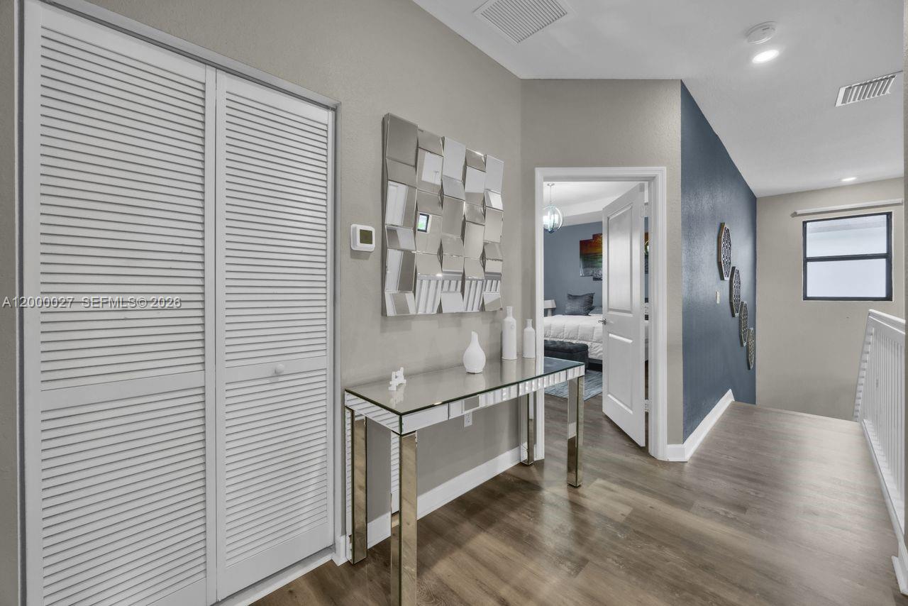 S ALLAPATTAH GARDENS - Residential