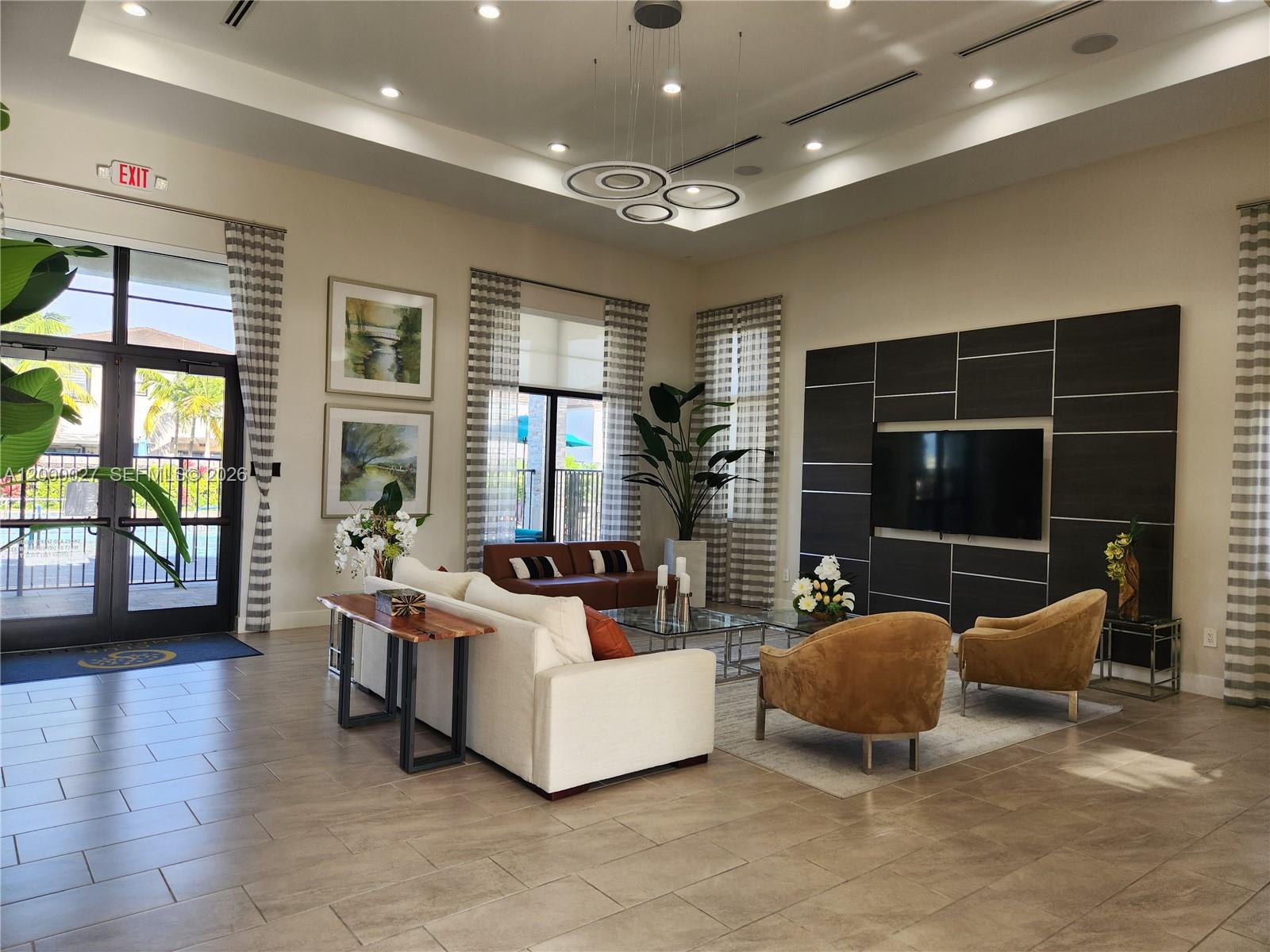 S ALLAPATTAH GARDENS - Residential