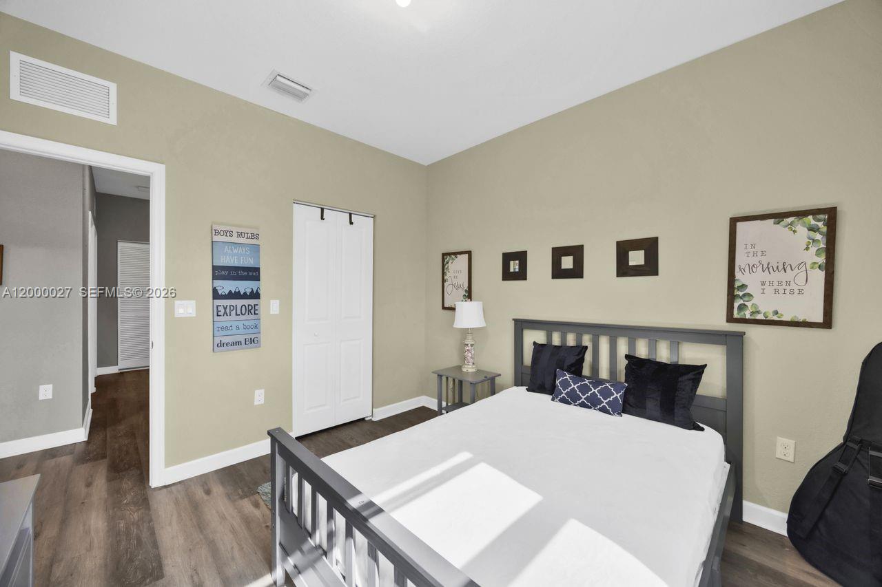 S ALLAPATTAH GARDENS - Residential