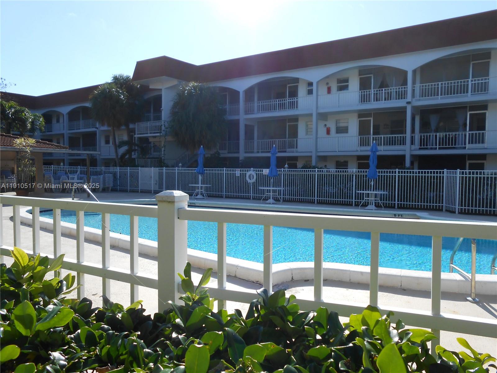 PARADISE VILLAS CONDO - Residential Lease