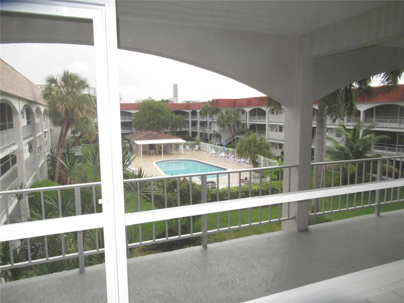 PARADISE VILLAS CONDO - Residential Lease