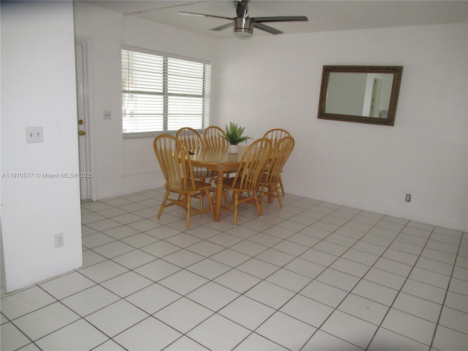 PARADISE VILLAS CONDO - Residential Lease