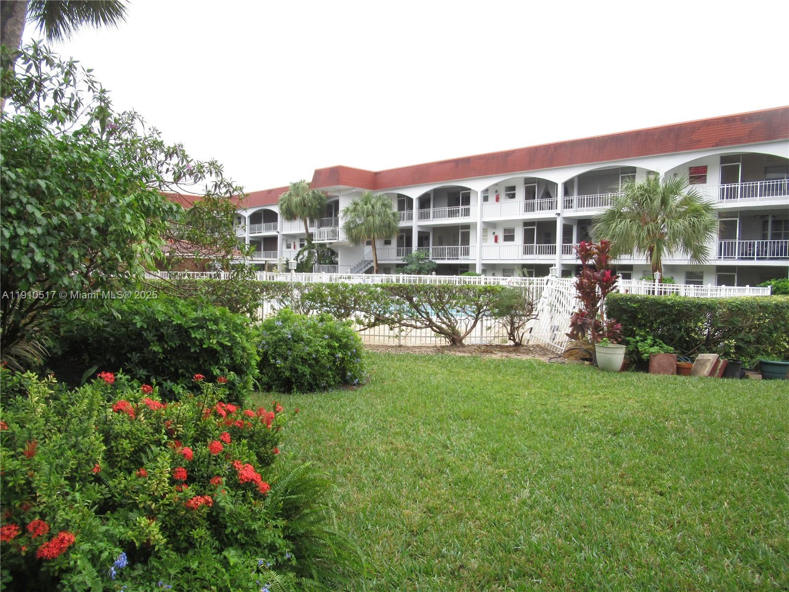 PARADISE VILLAS CONDO - Residential Lease