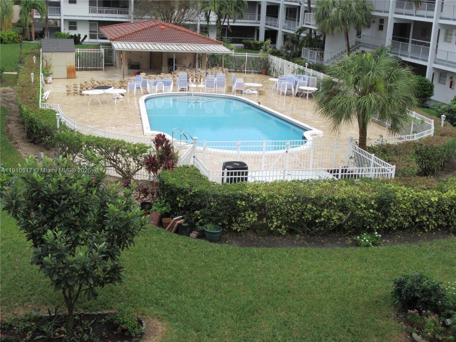 PARADISE VILLAS CONDO - Residential Lease