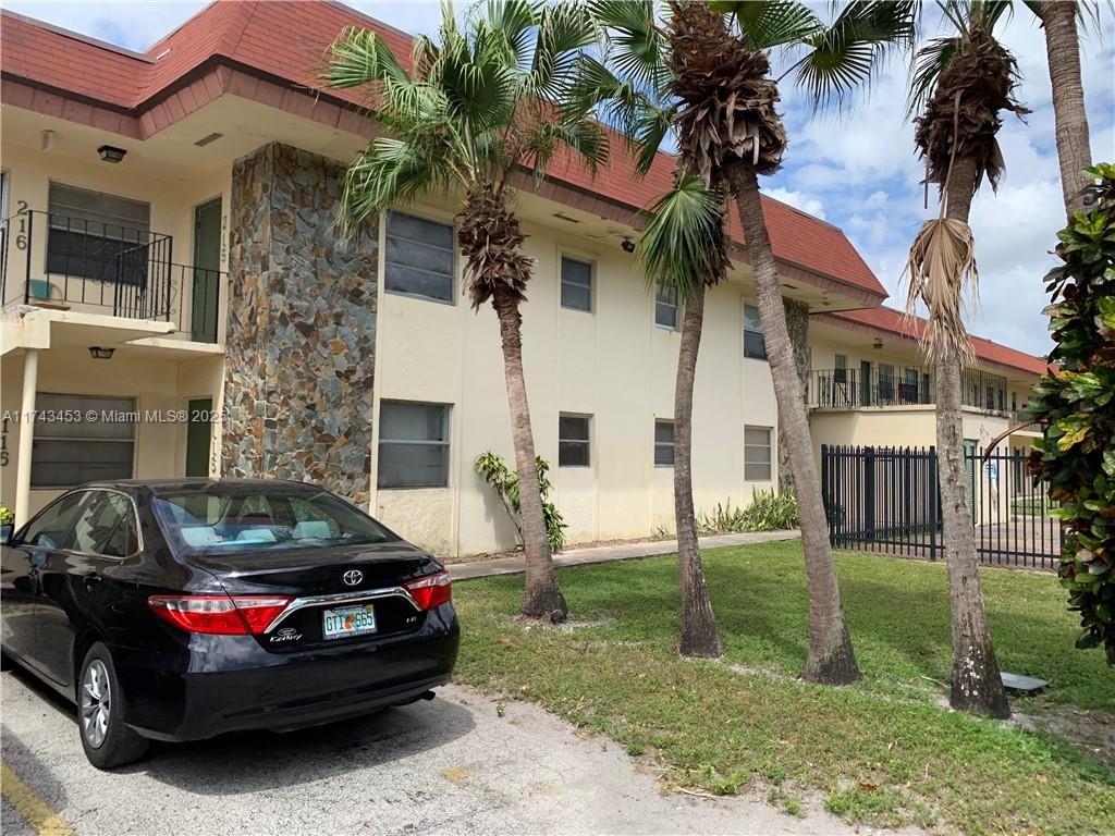 BRISTOL COURT CONDO - Residential