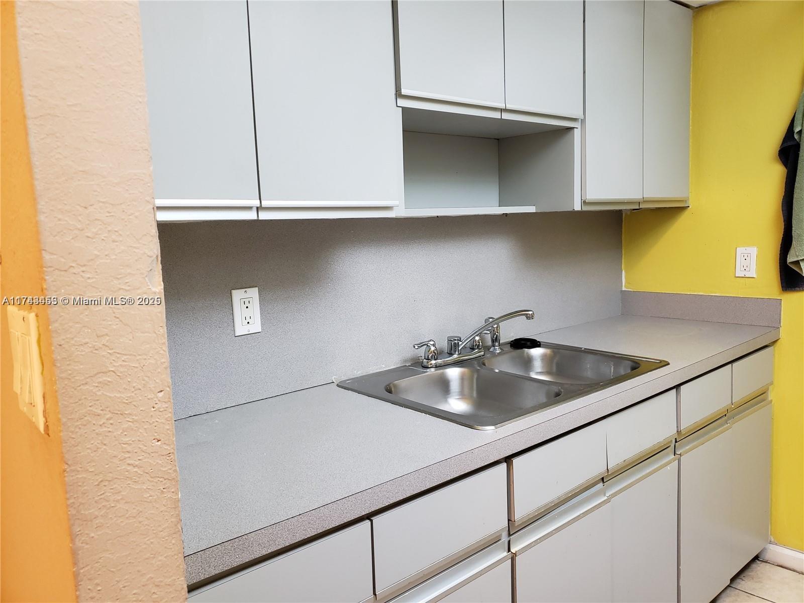 BRISTOL COURT CONDO - Residential