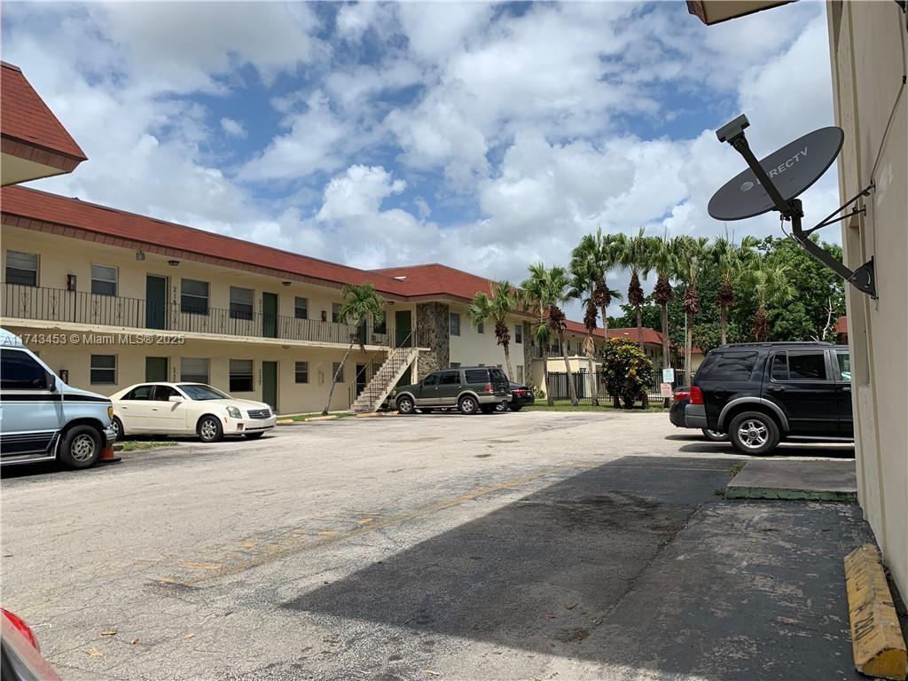 BRISTOL COURT CONDO - Residential