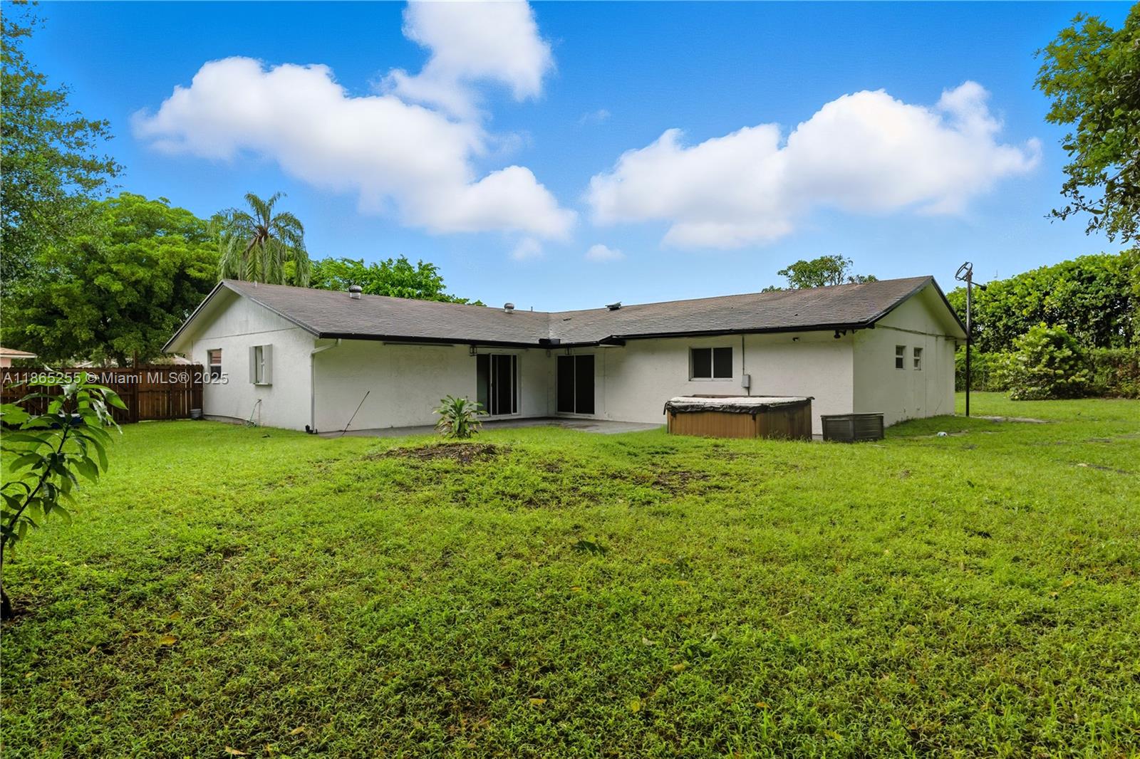 ROLLING OAKS ESTATES SEC - Residential