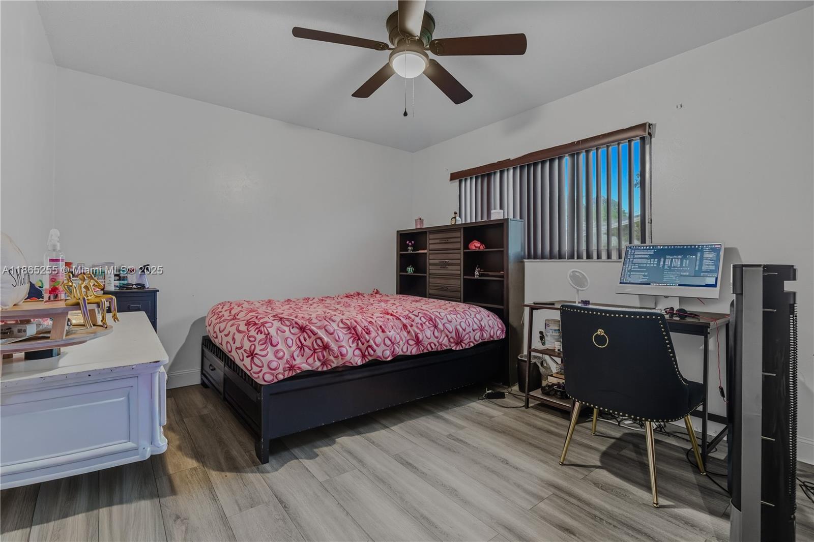 ROLLING OAKS ESTATES SEC - Residential