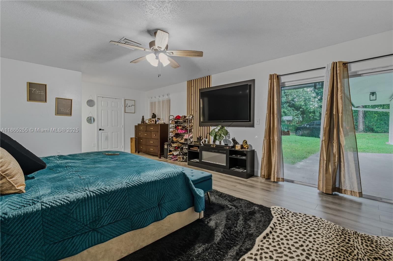 ROLLING OAKS ESTATES SEC - Residential