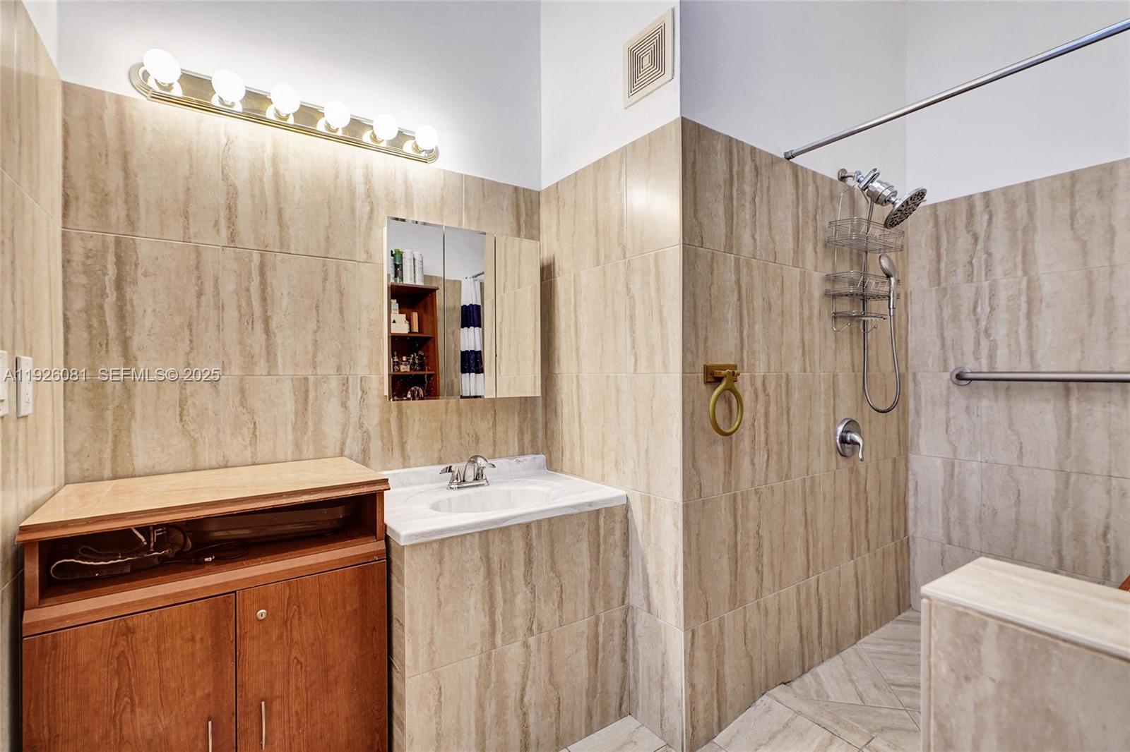 HARBOURWOOD SKETCH OF SUR - Residential