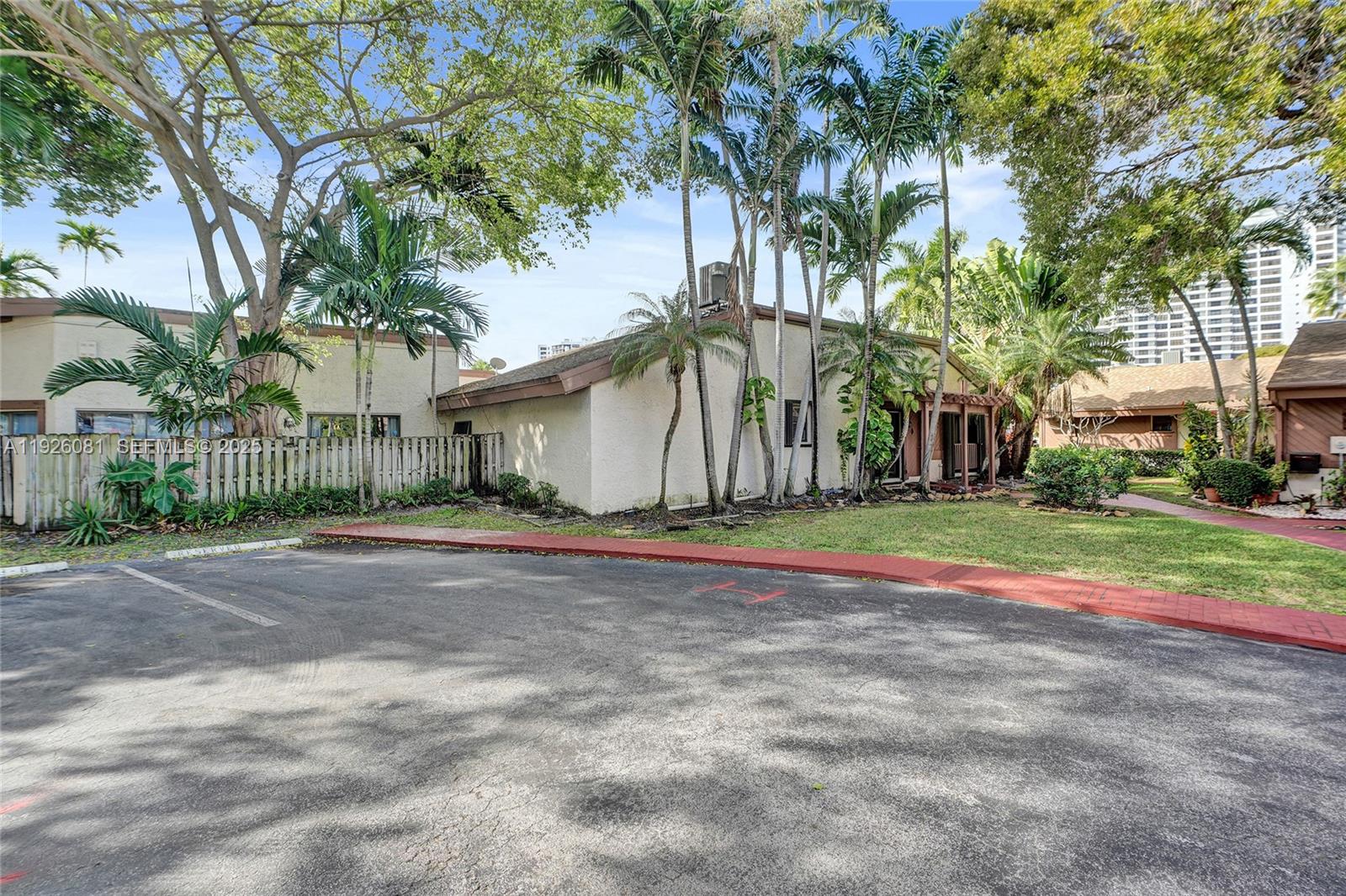 HARBOURWOOD SKETCH OF SUR - Residential