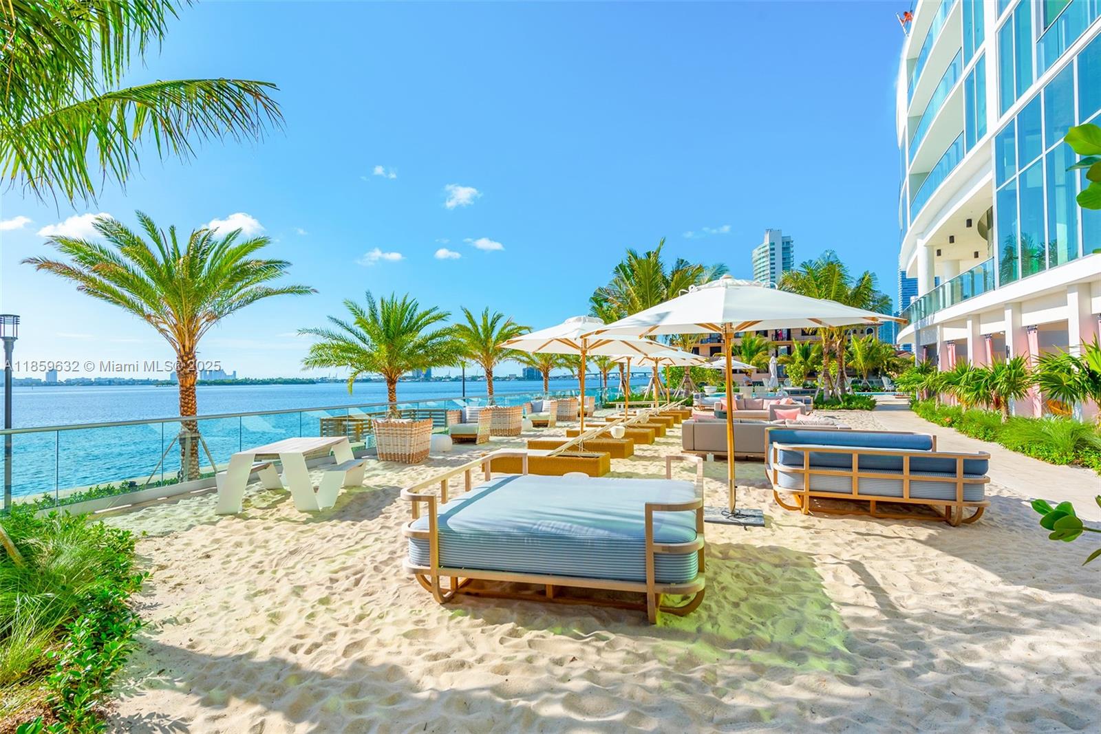 BISCAYNE BEACH CONDO - Residential