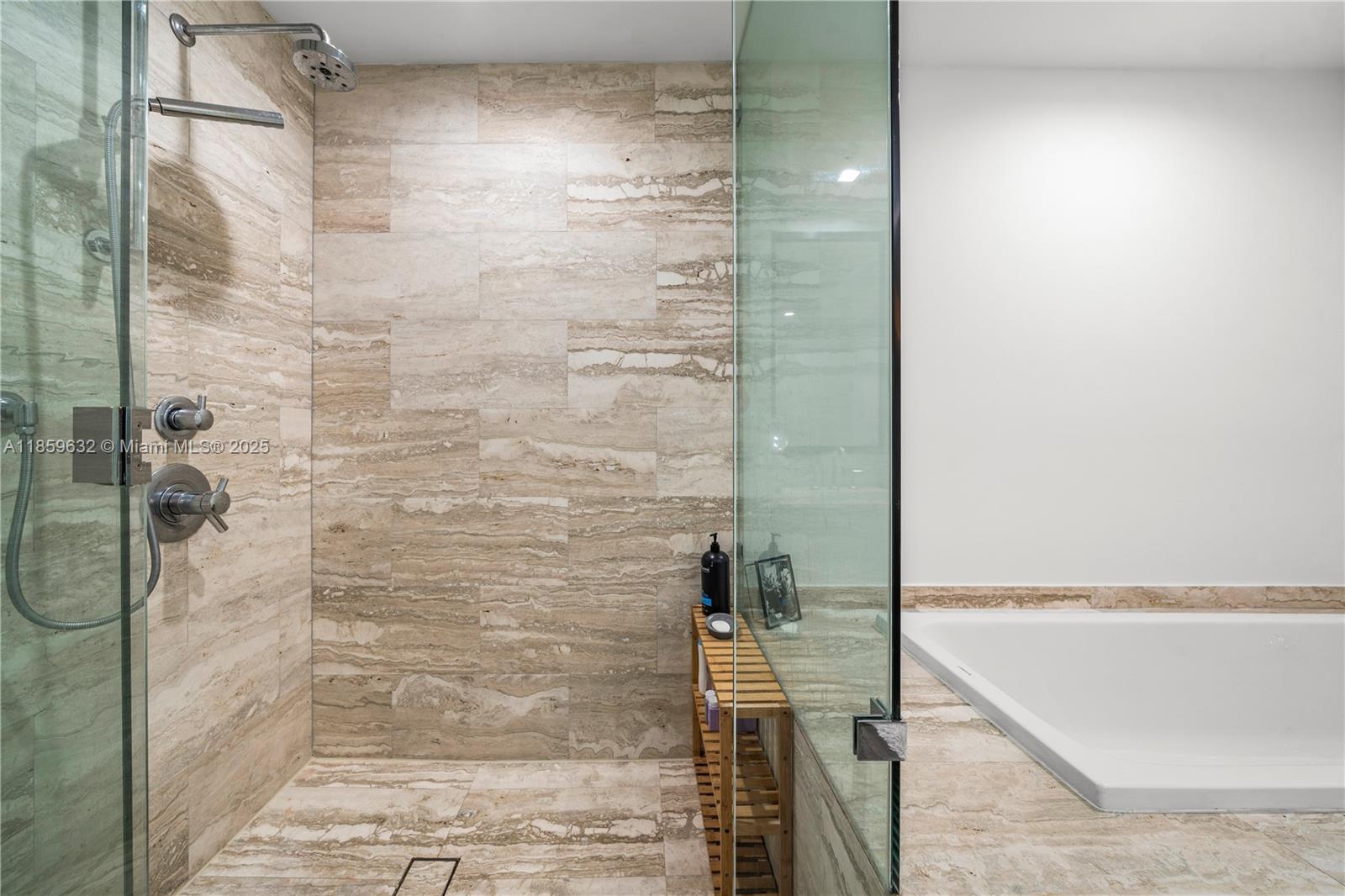 BISCAYNE BEACH CONDO - Residential