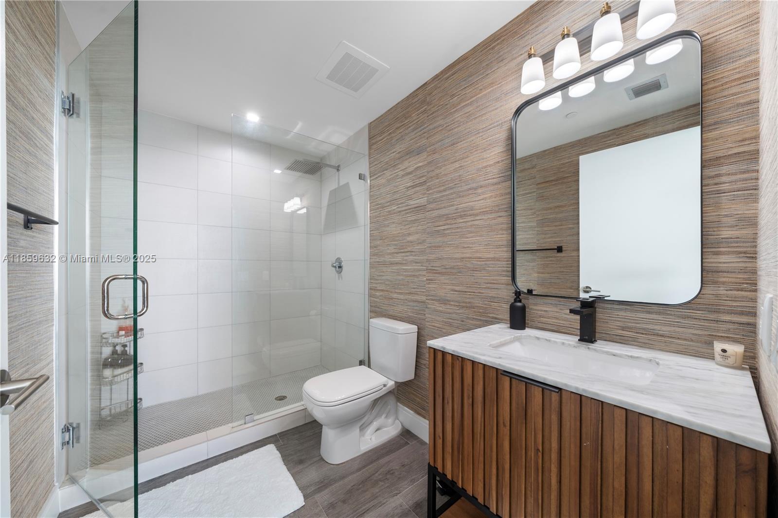 BISCAYNE BEACH CONDO - Residential