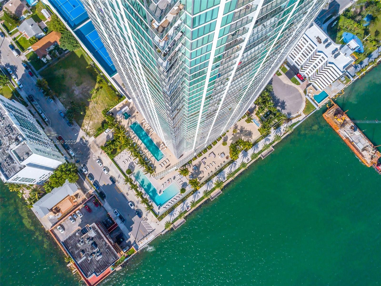BISCAYNE BEACH CONDO - Residential
