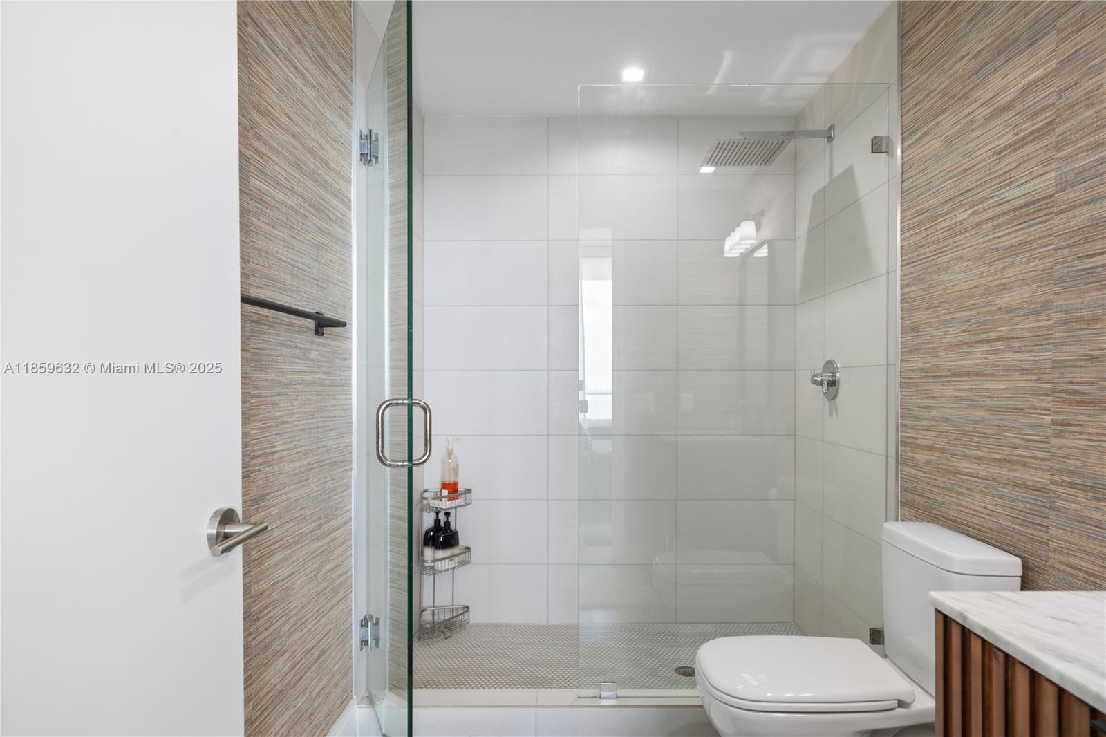 BISCAYNE BEACH CONDO - Residential