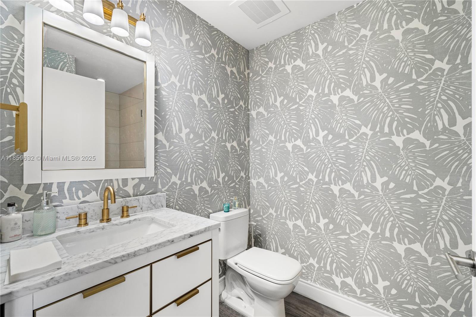 BISCAYNE BEACH CONDO - Residential