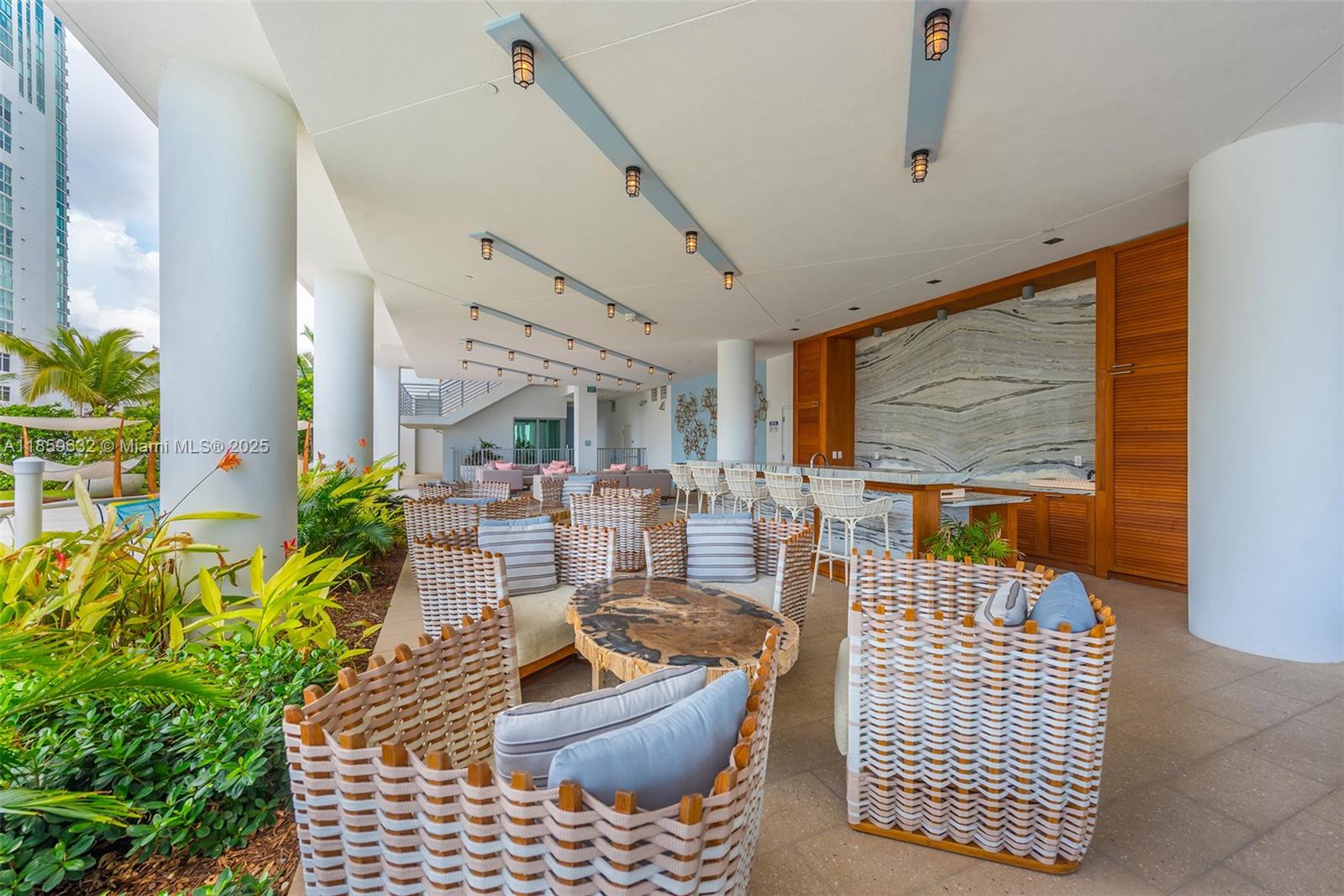 BISCAYNE BEACH CONDO - Residential