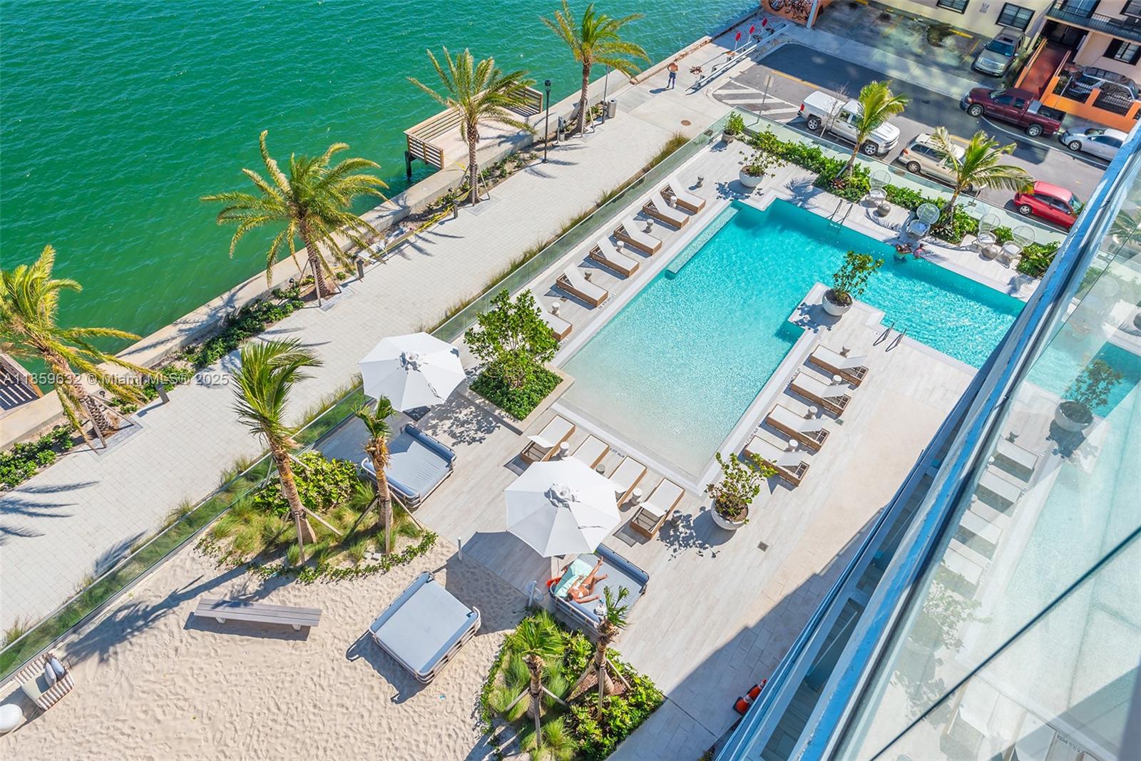 BISCAYNE BEACH CONDO - Residential