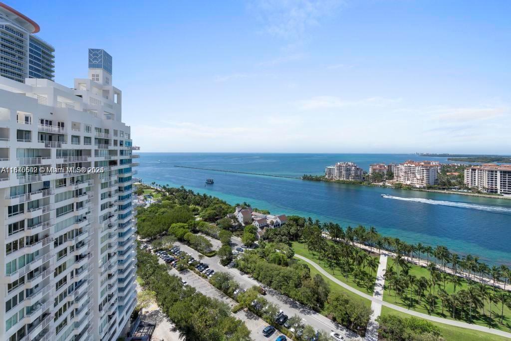 PORTOFINO TOWER CONDO - Residential