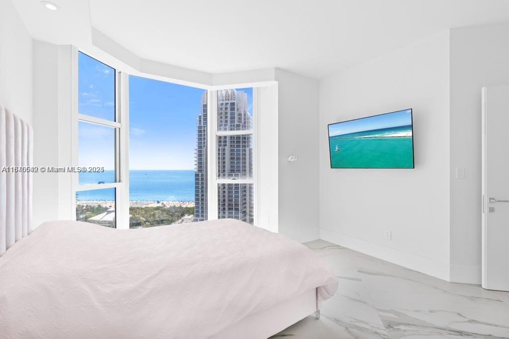 PORTOFINO TOWER CONDO - Residential