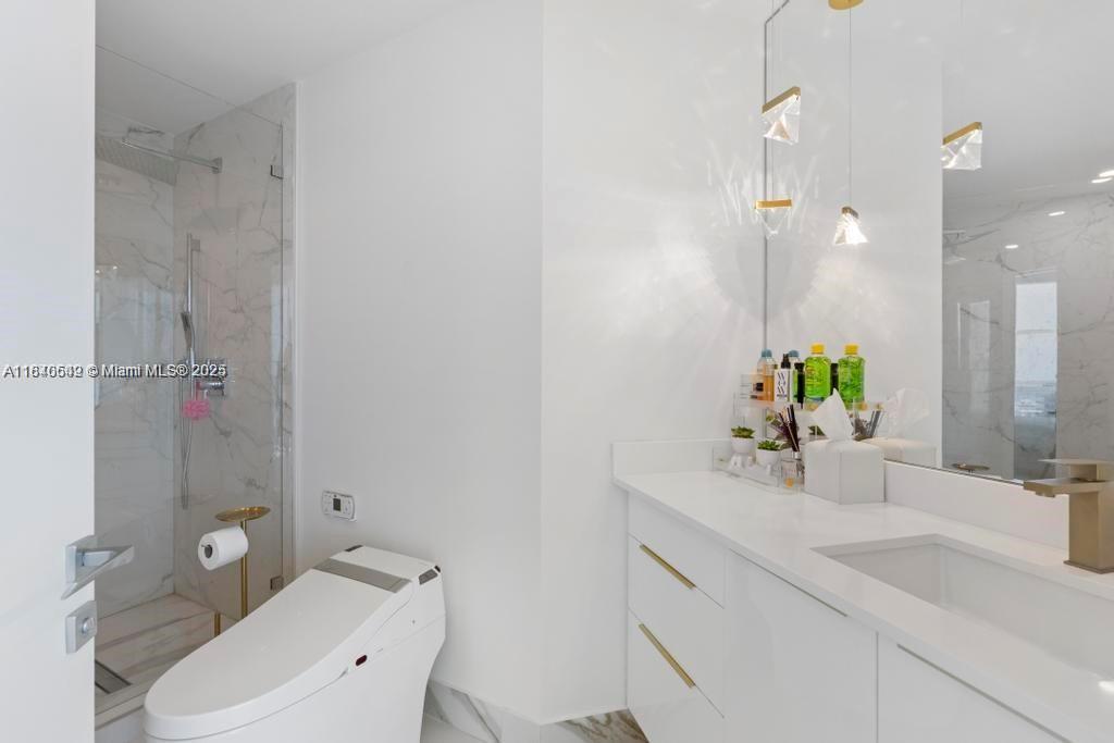 PORTOFINO TOWER CONDO - Residential