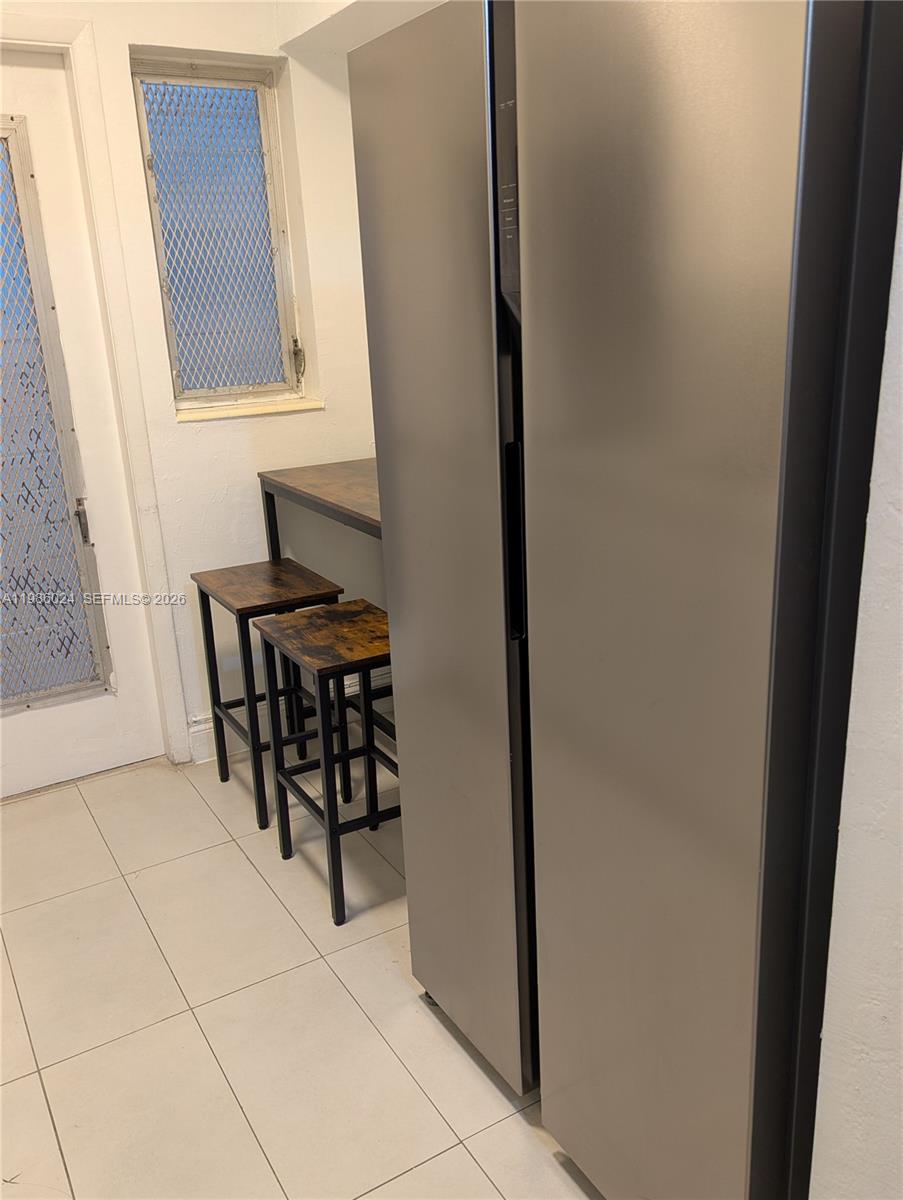 EL CHIOGGIOTTO CONDO - Residential Lease