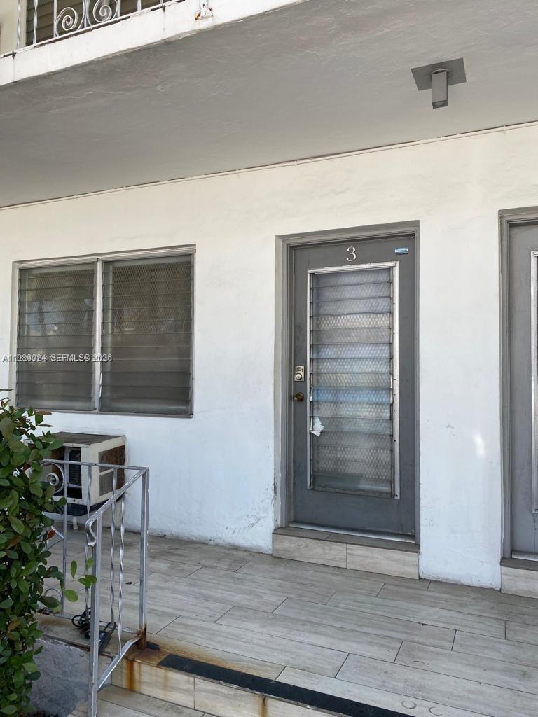 EL CHIOGGIOTTO CONDO - Residential Lease