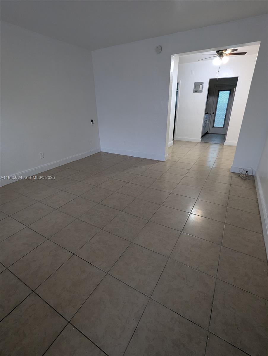 EL CHIOGGIOTTO CONDO - Residential Lease