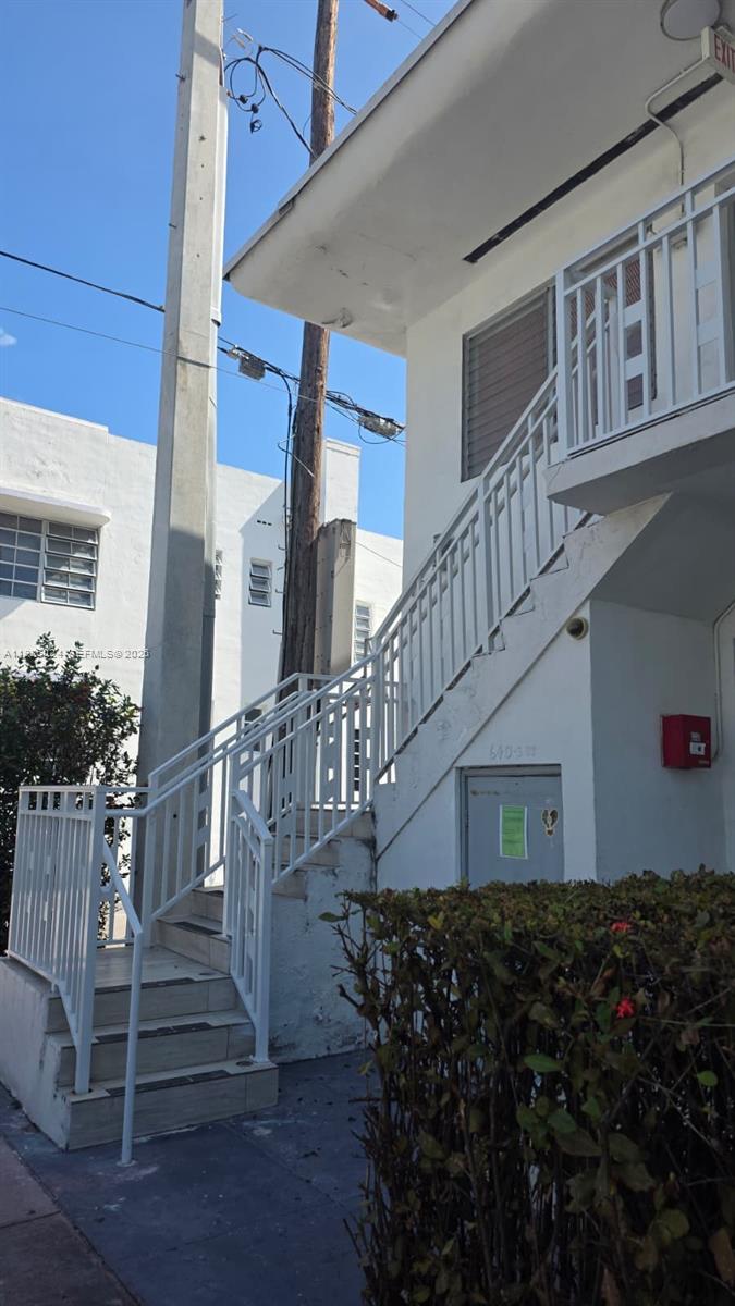 EL CHIOGGIOTTO CONDO - Residential Lease