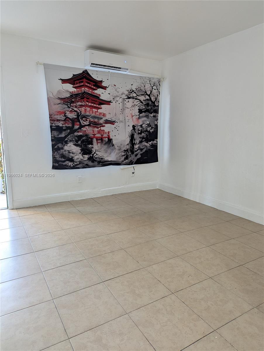 EL CHIOGGIOTTO CONDO - Residential Lease