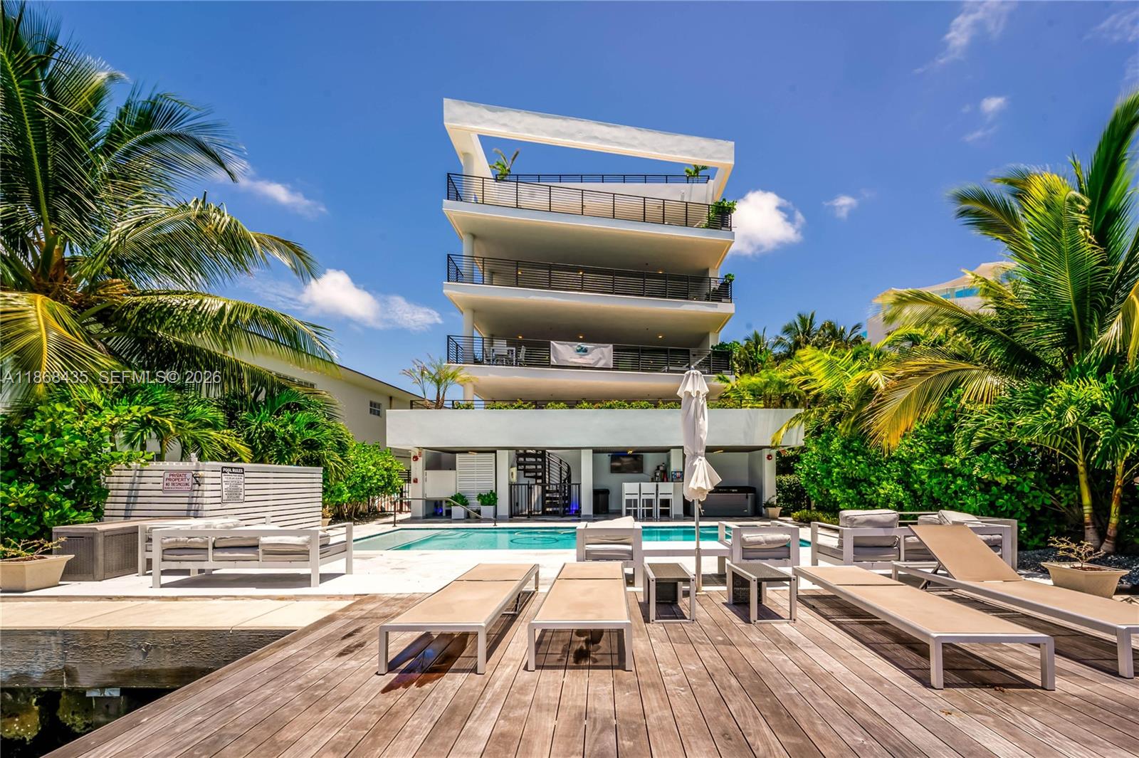 1930 Bay Rd Third Level Un 2