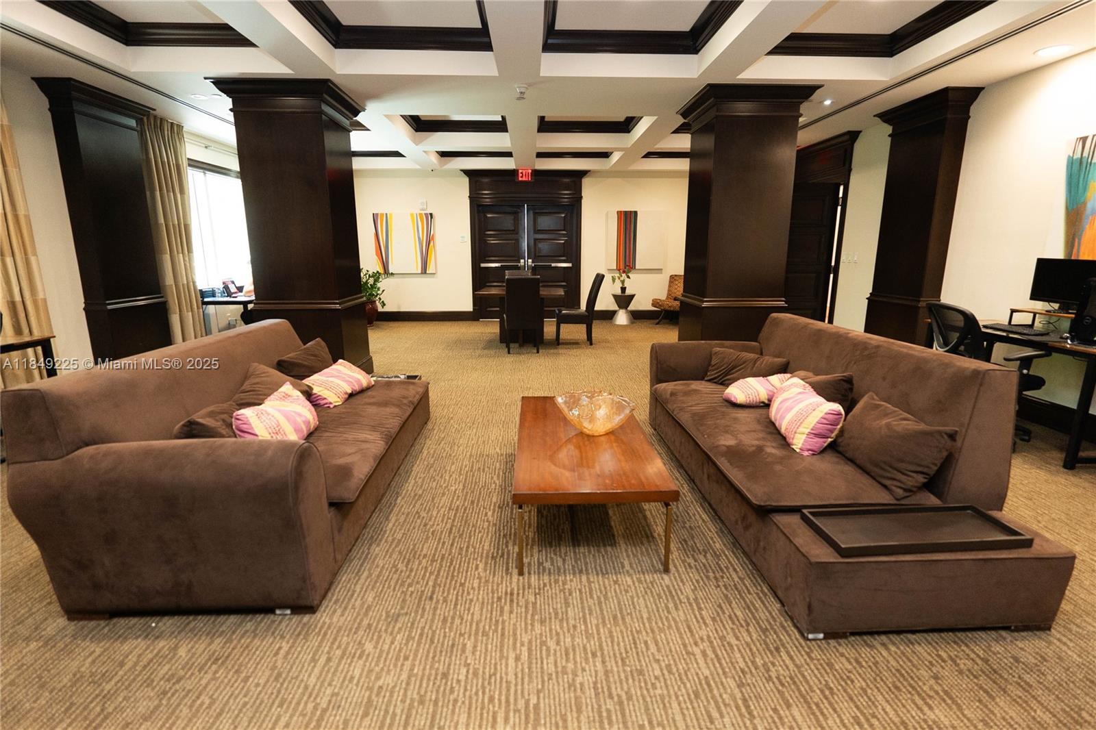 ST TROPEZ ON THE BAY 1 CO - Residential Lease