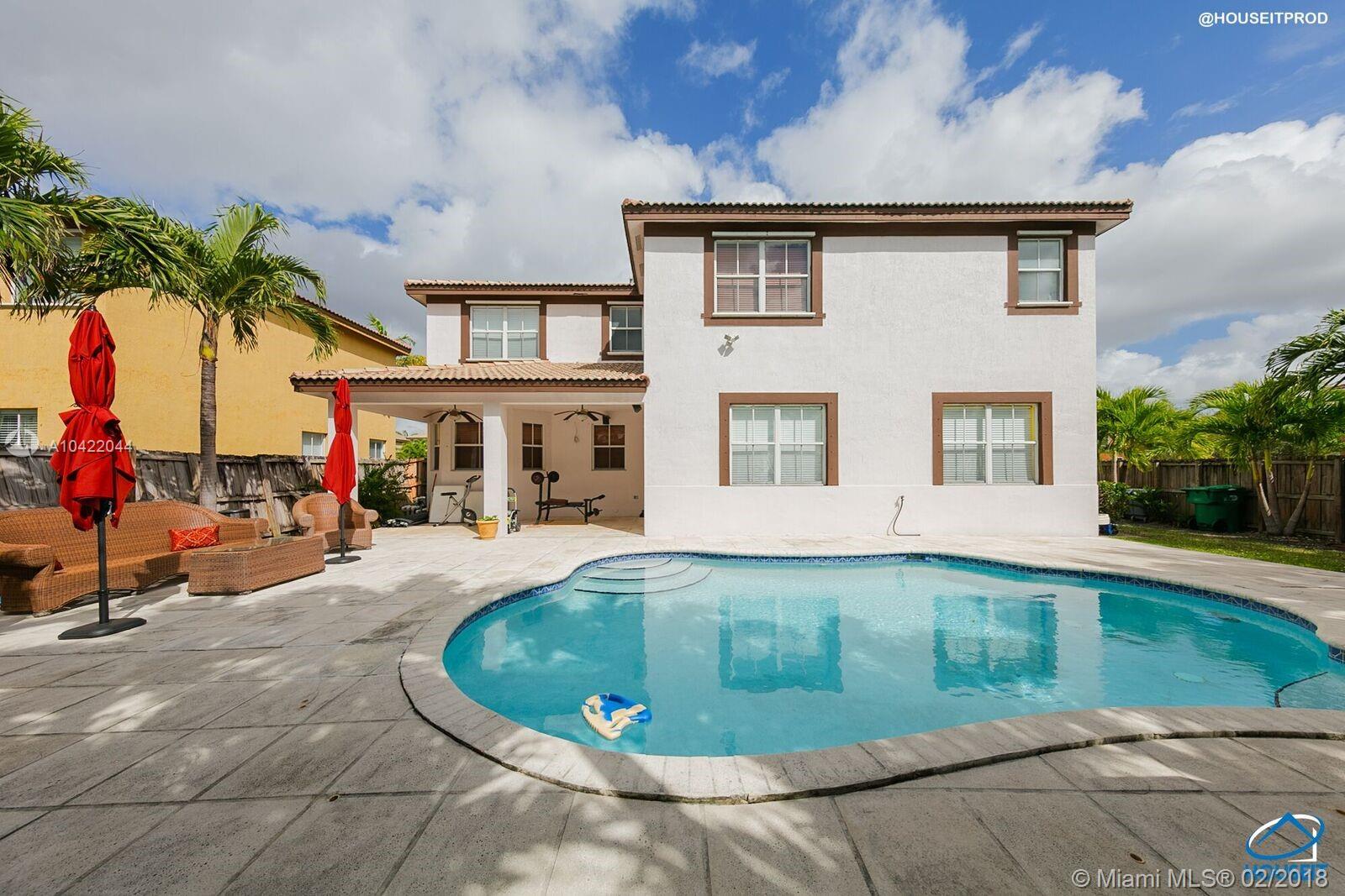 A B AT TAMIAMI TRAIL PHAS - Residential