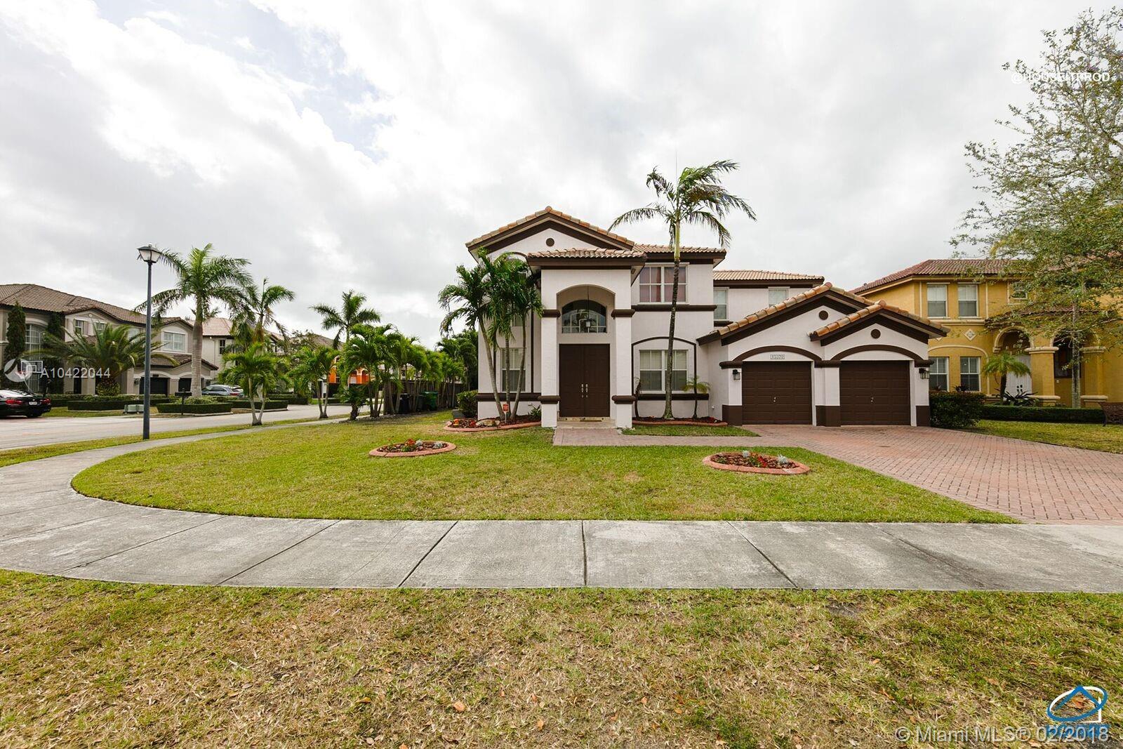 A B AT TAMIAMI TRAIL PHAS - Residential