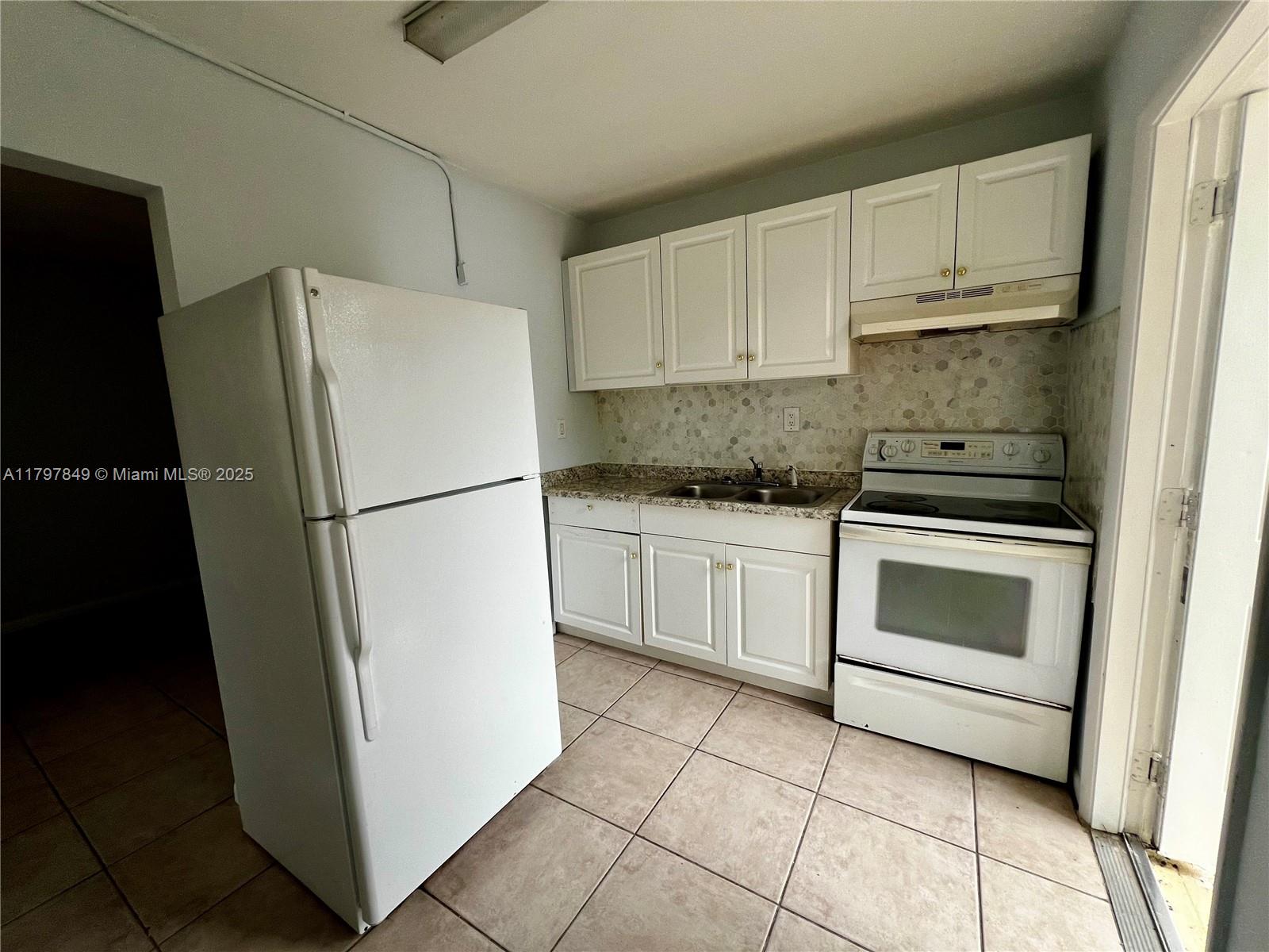 1115 21st St 1