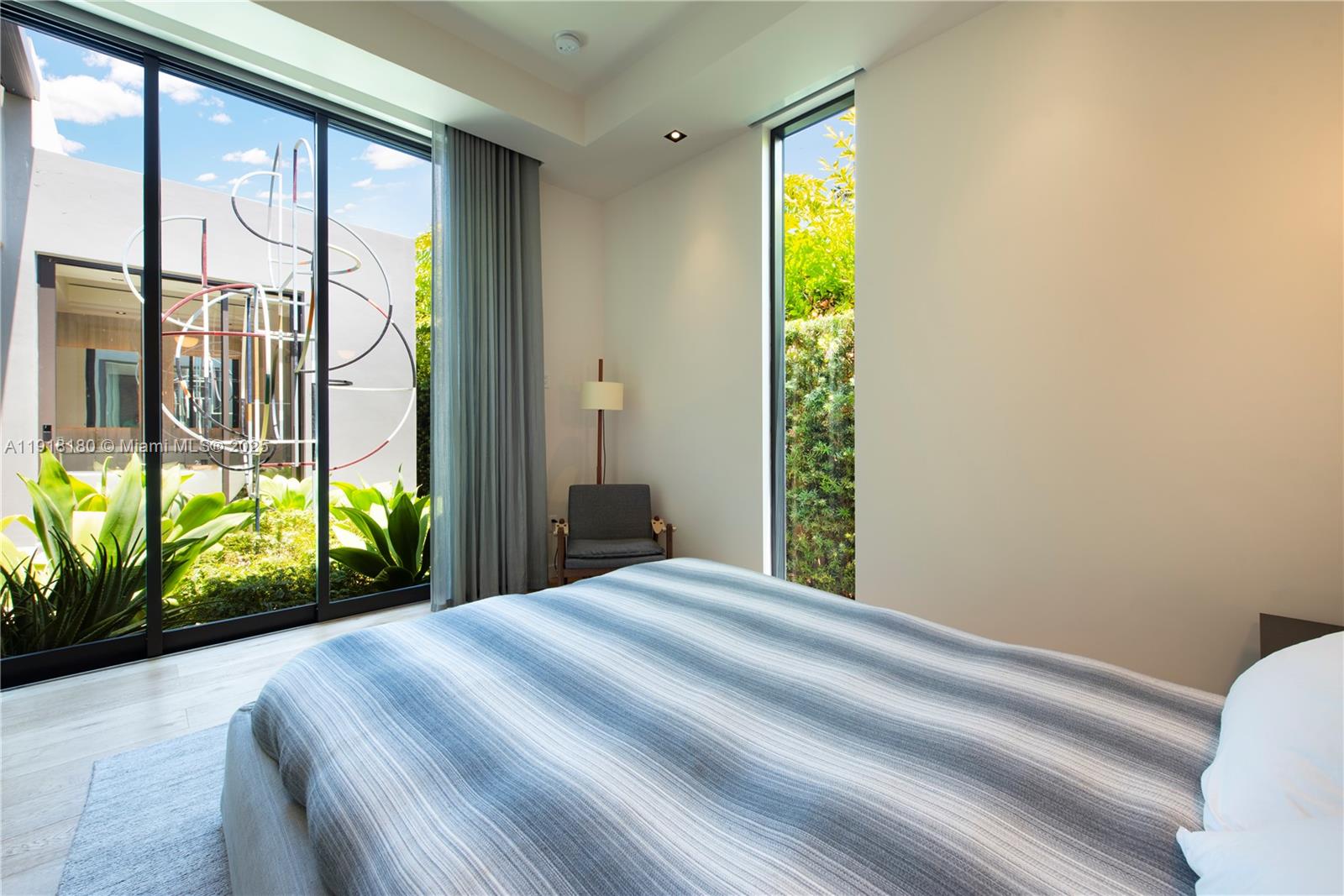 BISCAYNE POINT - Residential Lease