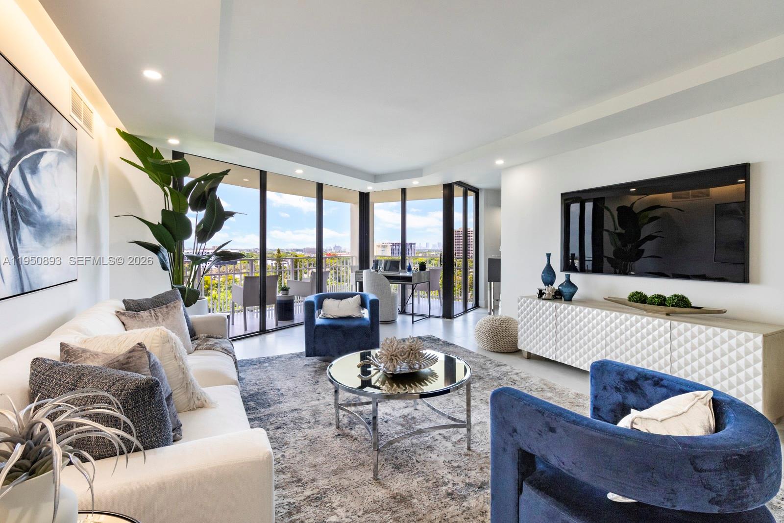 TOWERS OF QUAYSIDE CONDO - Residential