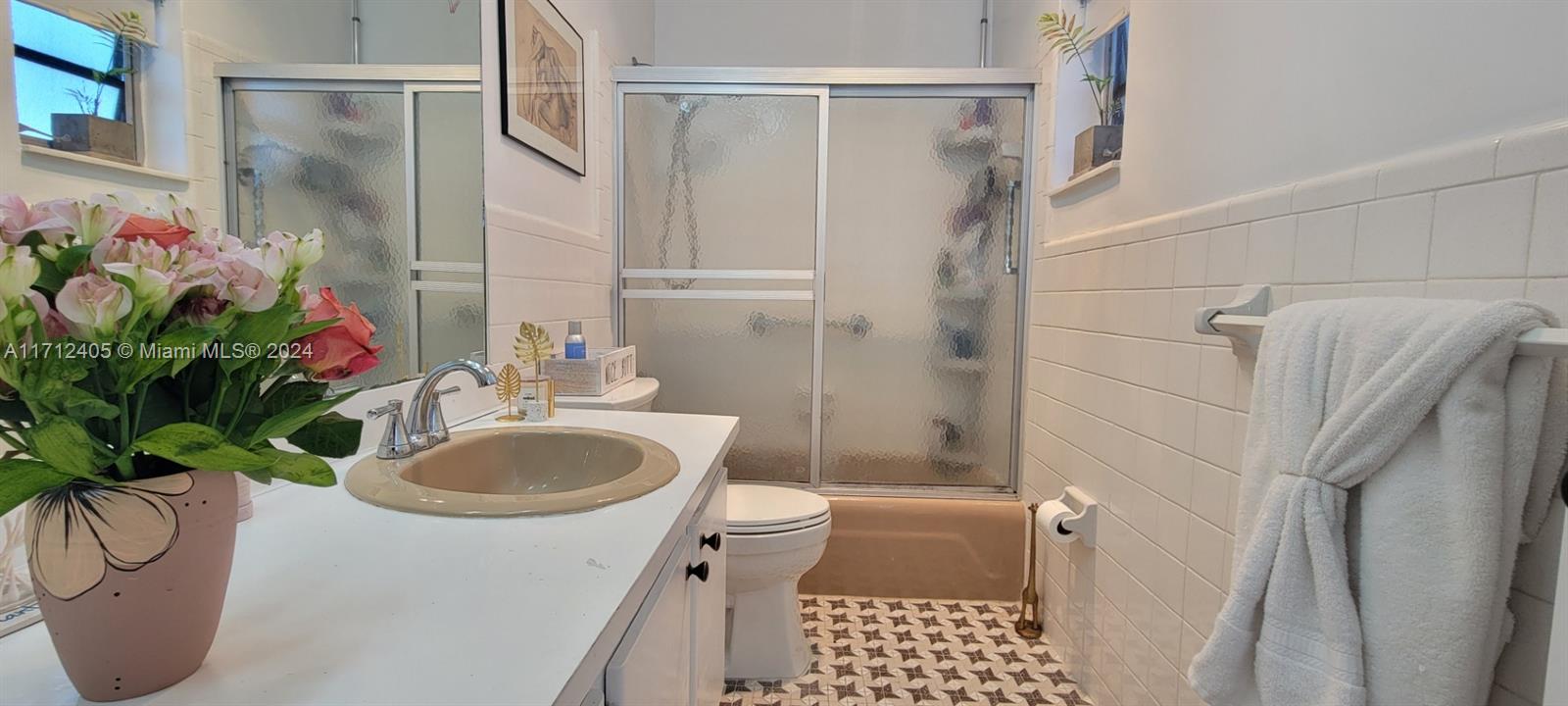 CYPRESS ANCHORAGE CONDO - Residential