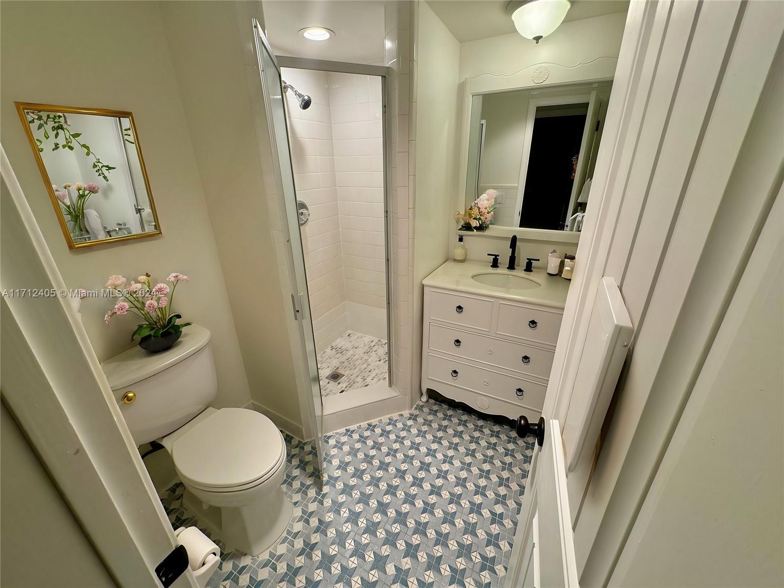CYPRESS ANCHORAGE CONDO - Residential