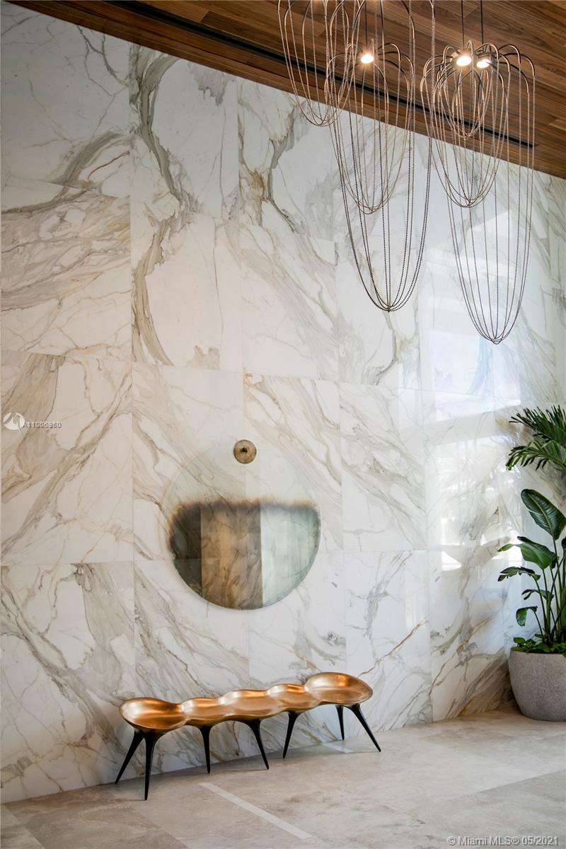 Turnberry Ocean Club - Residential