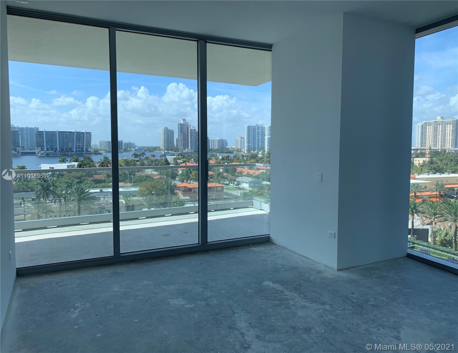 Turnberry Ocean Club - Residential