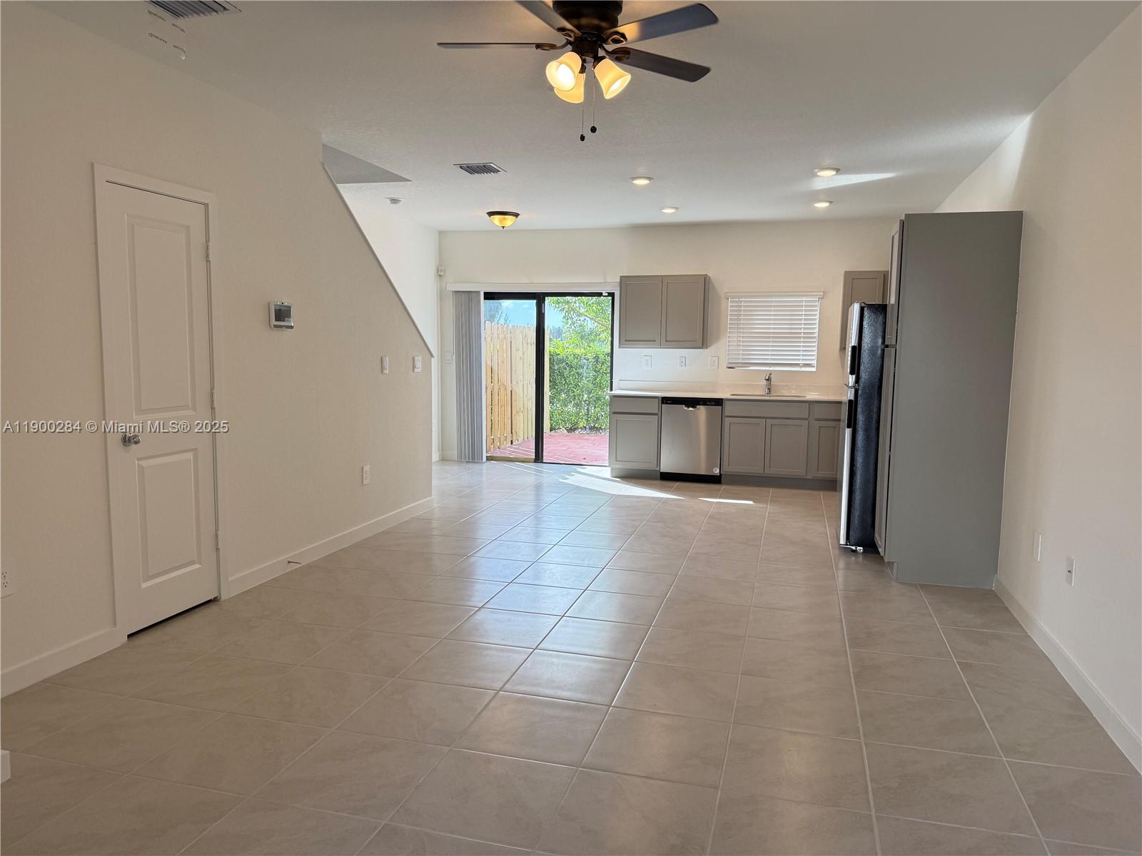 FLORIDA CITY PARK REV - Residential Lease