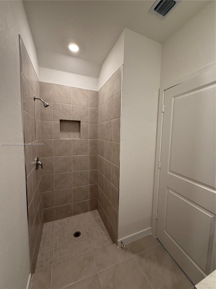 FLORIDA CITY PARK REV - Residential Lease