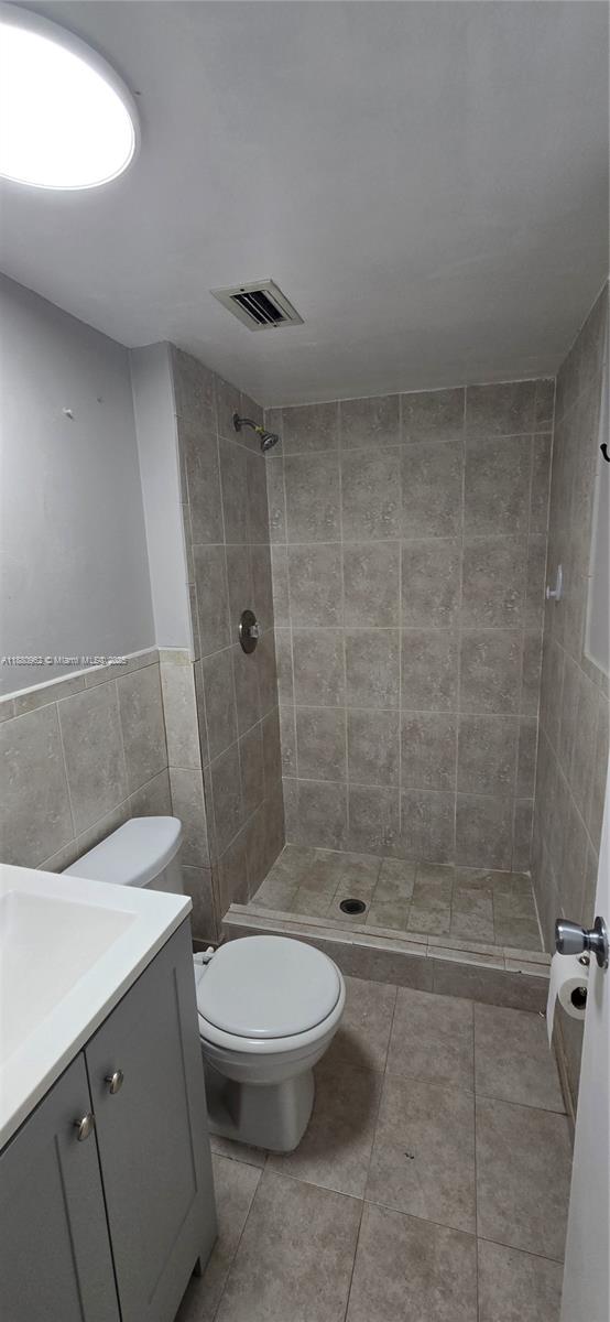 SPRINGS PARK EAST CONDO - Residential Lease